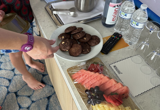 Never-ending snacks and treats